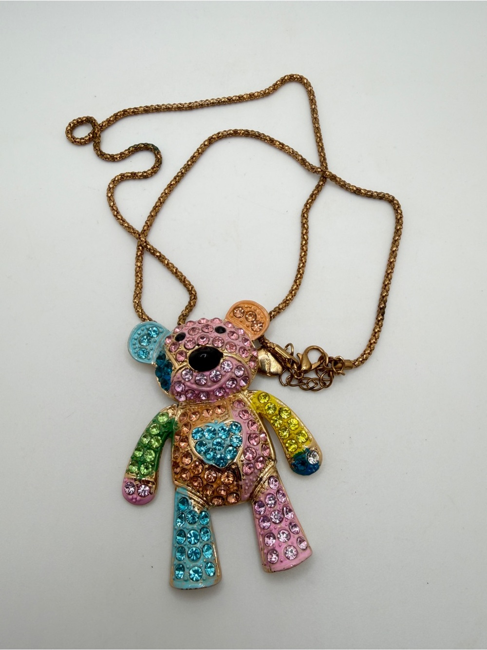 24" BETSEY JOHNSON Pastel Shades Rhinestone bear necklace! - Picture 3 of 17